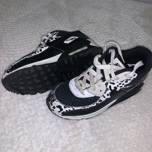 Nike Air Max - Size 2Y Kids Pre School